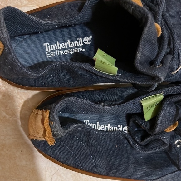 Timberland Shoes - Picture 2 of 3